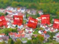 Mietspiegel Monheim am Rhein: Preise von 670 € bis 920 € für Wohnungen in einer idyllischen Siedlung.