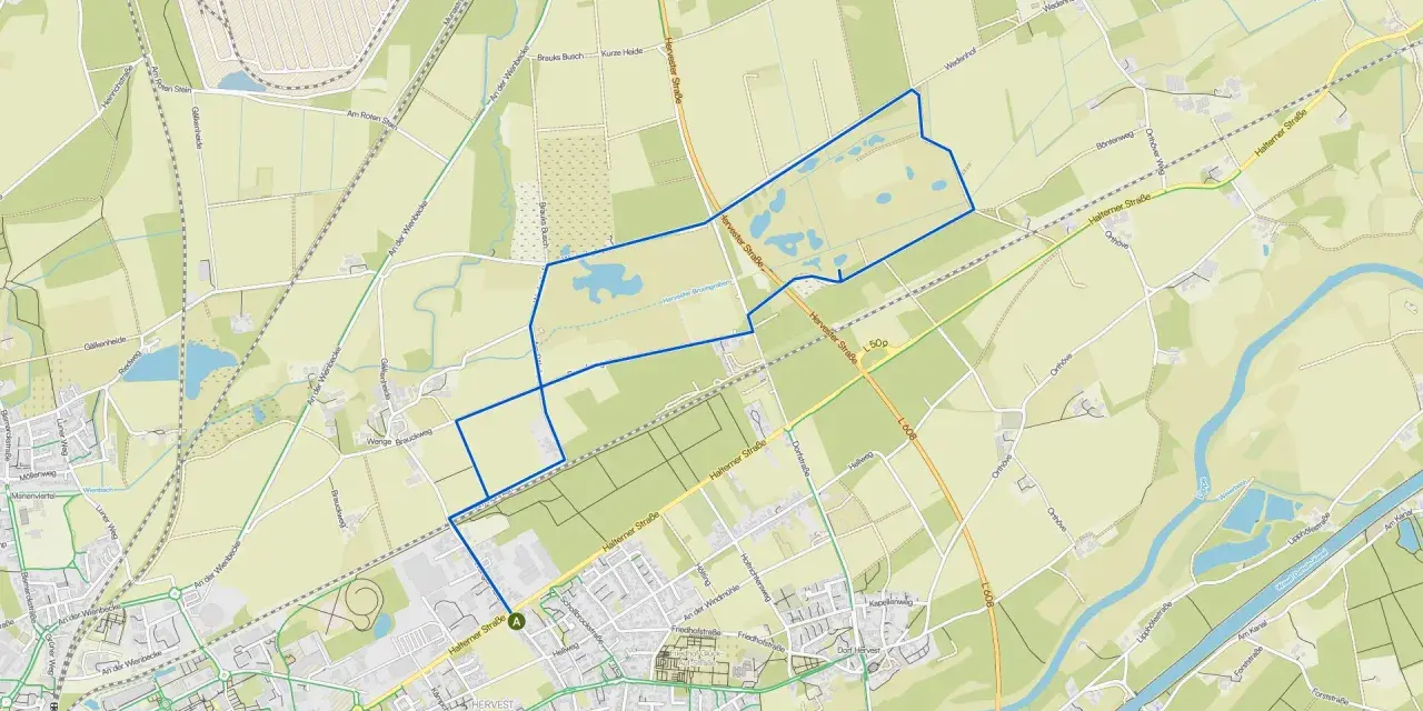 Eine blaue Route schlängelt sich durch Felder und Wälder, vorbei an Gewässern und durch die Nähe von Dorsten.