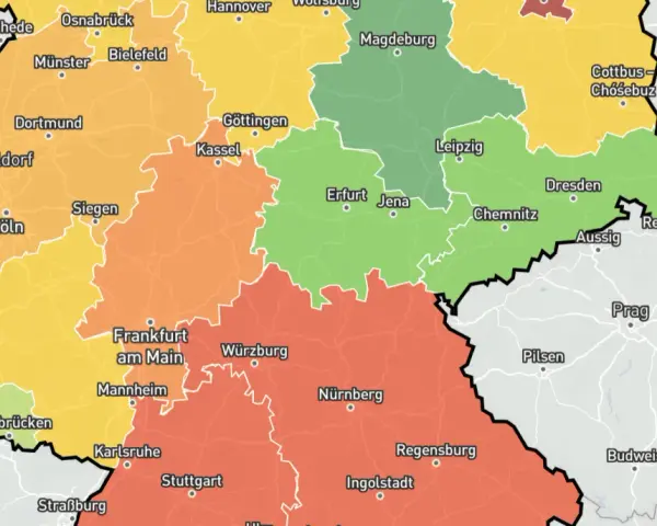 Deutschlandkarte mit farbigen Regionen, die den mietpreis pro qm anzeigen. Orange, gelb und grün markieren unterschiedliche Preisniveaus.
