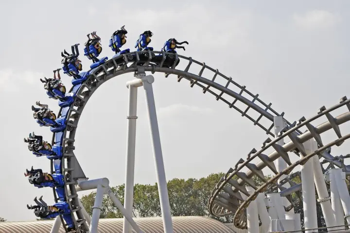 Achtung, Adrenalin pur! Auf dieser Achterbahn in Bottrop erleben Besucher Nervenkitzel. Was kann man in Bottrop machen? Hier gibt's Action!